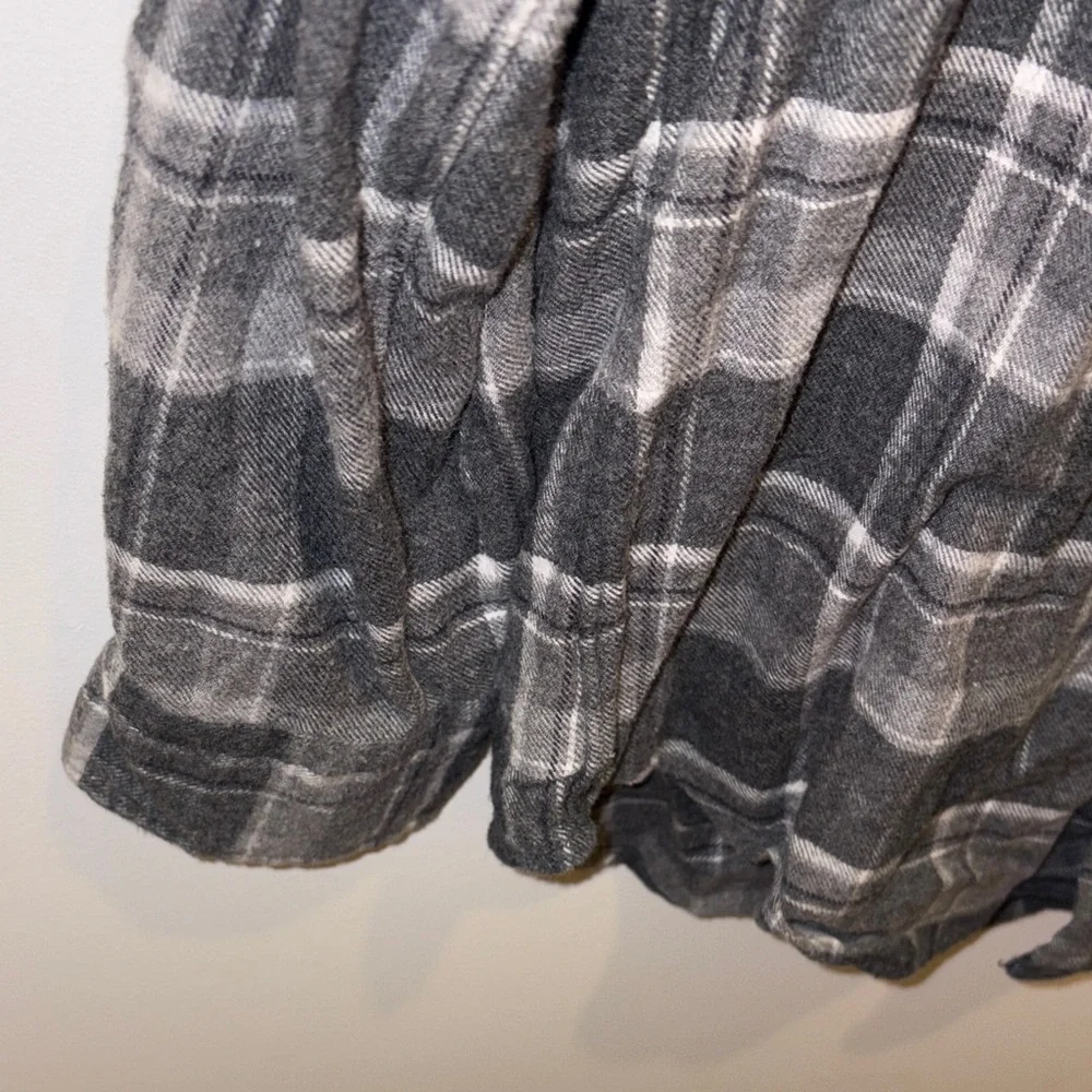 Polo by Ralph Lauren Men's Black and Gray Plaid Shirt - Picture 5 of 7